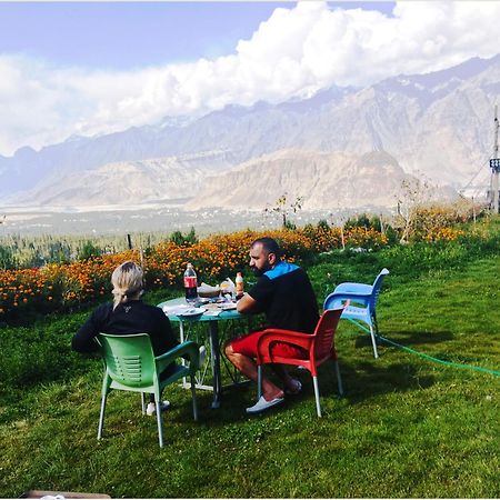 Hotel Mountain Lodge Скарду Экстерьер фото