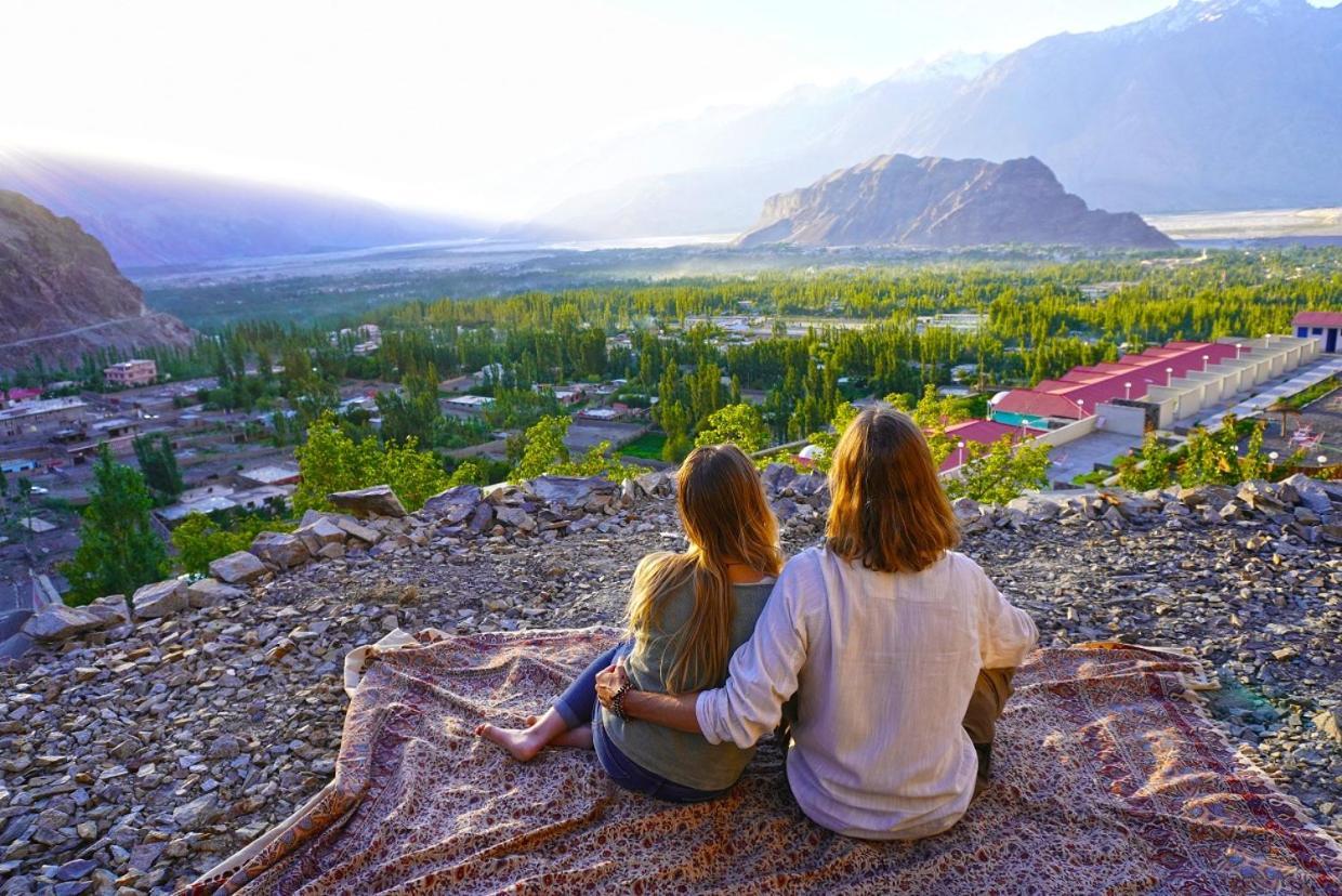 Hotel Mountain Lodge Скарду Экстерьер фото