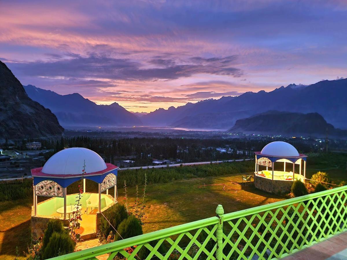 Hotel Mountain Lodge Скарду Экстерьер фото