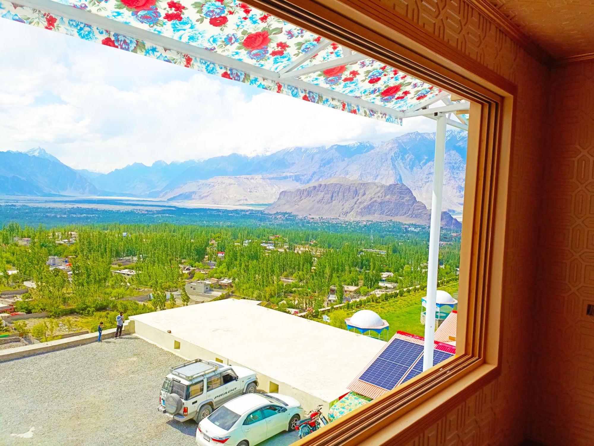 Hotel Mountain Lodge Скарду Экстерьер фото